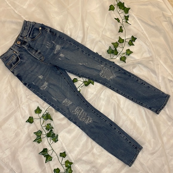 FOREVER 21 • DISTRESSED • SKINNY JEANS • SIZE 24W (SIZE 0) • LIKE NEW CONDITION - Picture 1 of 11